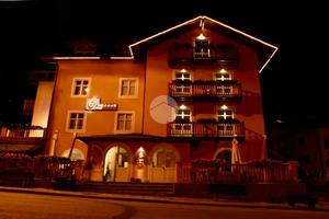 ALBERGO A CLAVIERE