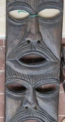maschera etnica in legno