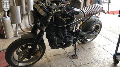 Moto Hornet 600 Cafe racer