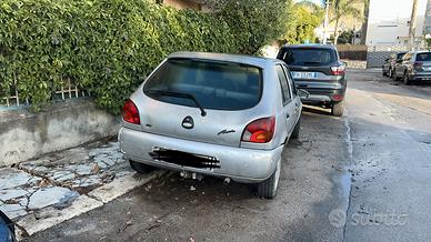 Ford fiesta 300€