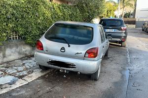 Ford fiesta 300€