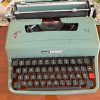 Macchina da scrivere olivetti lettera 32