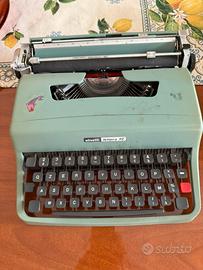 Macchina da scrivere olivetti lettera 32
