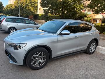 Alfa romeo stelvio 2.2 190  cv 140kw