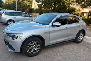 Alfa romeo stelvio 2.2 190  cv 140kw
