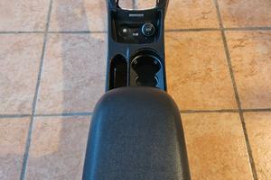 Tunnel bracciolo Ford Fiesta 2012