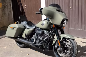 Harley Davidson Streetglide special 114