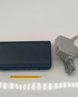 New Nintendo 3ds Nero + 4gb + Caricatore + Pennino
