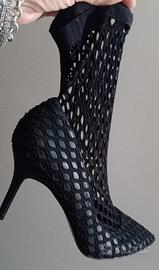 Décolleté con calza a rete