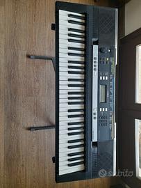 Tastiera Yamaha PSR E243