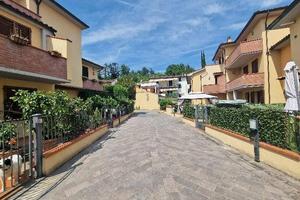 Immobile in asta di 180 m² con più di 5 locali e b