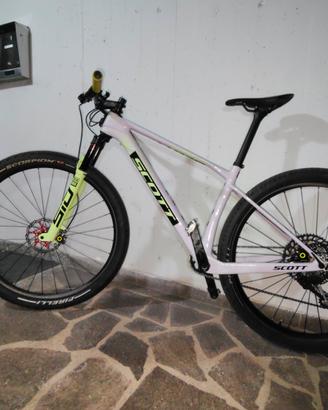 Bici Scott scale RC 2026