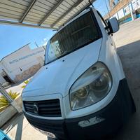 Fiat dobló