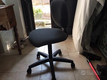 Sedia girevole regolabile
