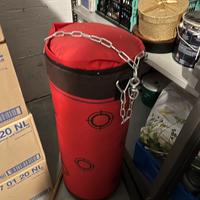 Sacco da box con gancio