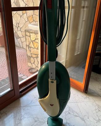 Aspirapolvere Folletto VK 135 con accessori