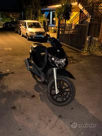 Beverly 125