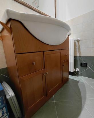 Mobile bagno in noce