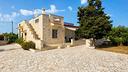 villa-di-173-m²-con-piu-di-5-locali-e-box-auto-a-c