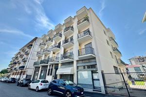 Appartamento di 94 m² con 3 locali e box auto a Ve