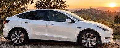Tesla model Y RWD 