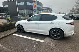 STELVIO Q4 210cv VELOCE