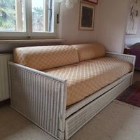 letto bianco in midollino
