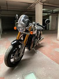 Triumph Thruxton 1200 RS Chrome Edition