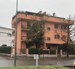 Immobile in asta di 121 m² con 3 locali a Piacenza