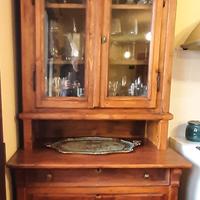 Credenza alta/vetrinetta arte povera