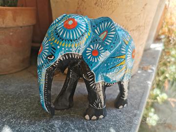 Elefante in legno