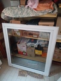 finestrino per garage a vasistas