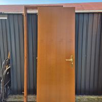 porta con cornice da interno legno massiccio 