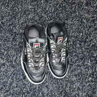 Scarpe fila nere in pelle nr. 41.