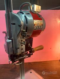 Acessorio per taglio tessuto