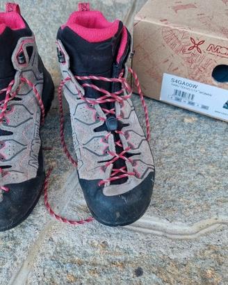 Scarponi trekking Montura donna