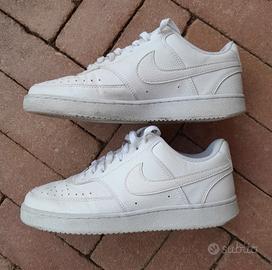 Scarpe NIKE taglia 40