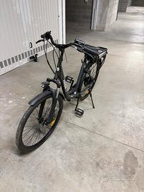 Bicicletta elettrica Nilox mod. J5+ mai usata