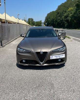 Alfa Romeo Giulia 2.2 Turbodiesel 180 CV Executive