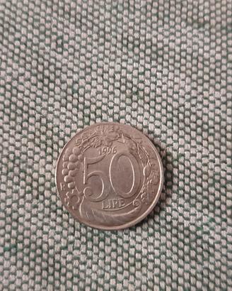 piccola moneta 50 lire molto rara