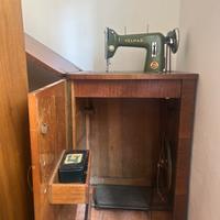 Macchina da cucire d’epoca VELMAR