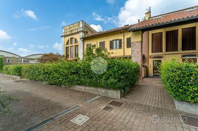 2 LOCALI A TREZZANO SUL NAVIGLIO