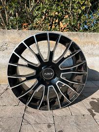 Cerchi in lega AEZ Antigua 18” – 5x120