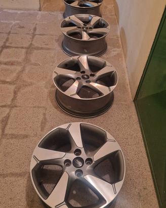 Cerchi in lega 4x108 da 17