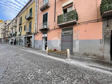 MONOLOCALE A CASTELLAMMARE DI STABIA