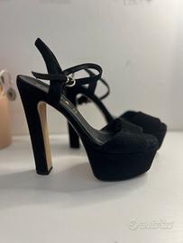 Sandalo con tacco 15