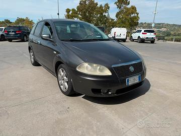 Fiat Croma 1.9 Multijet Active