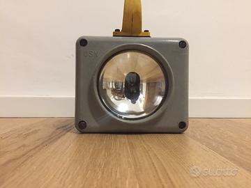 Lampada portatile militare vintage