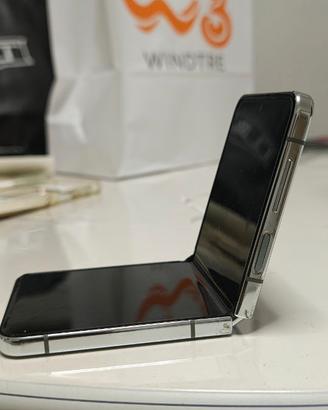 Samsung flip 5