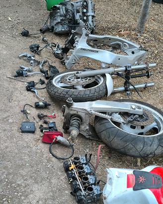 ricambi Yamaha fzr 1000 exup